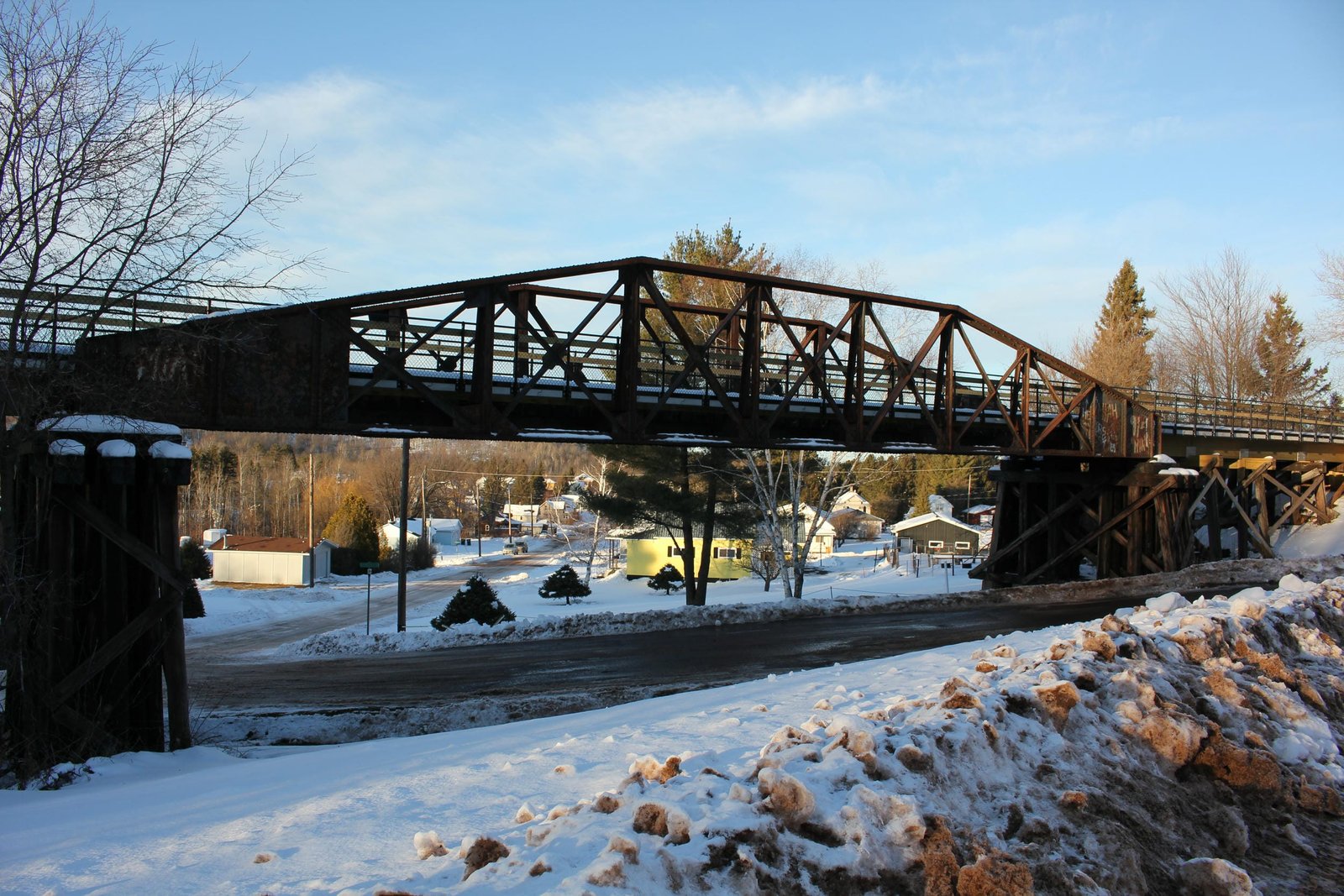 Main span